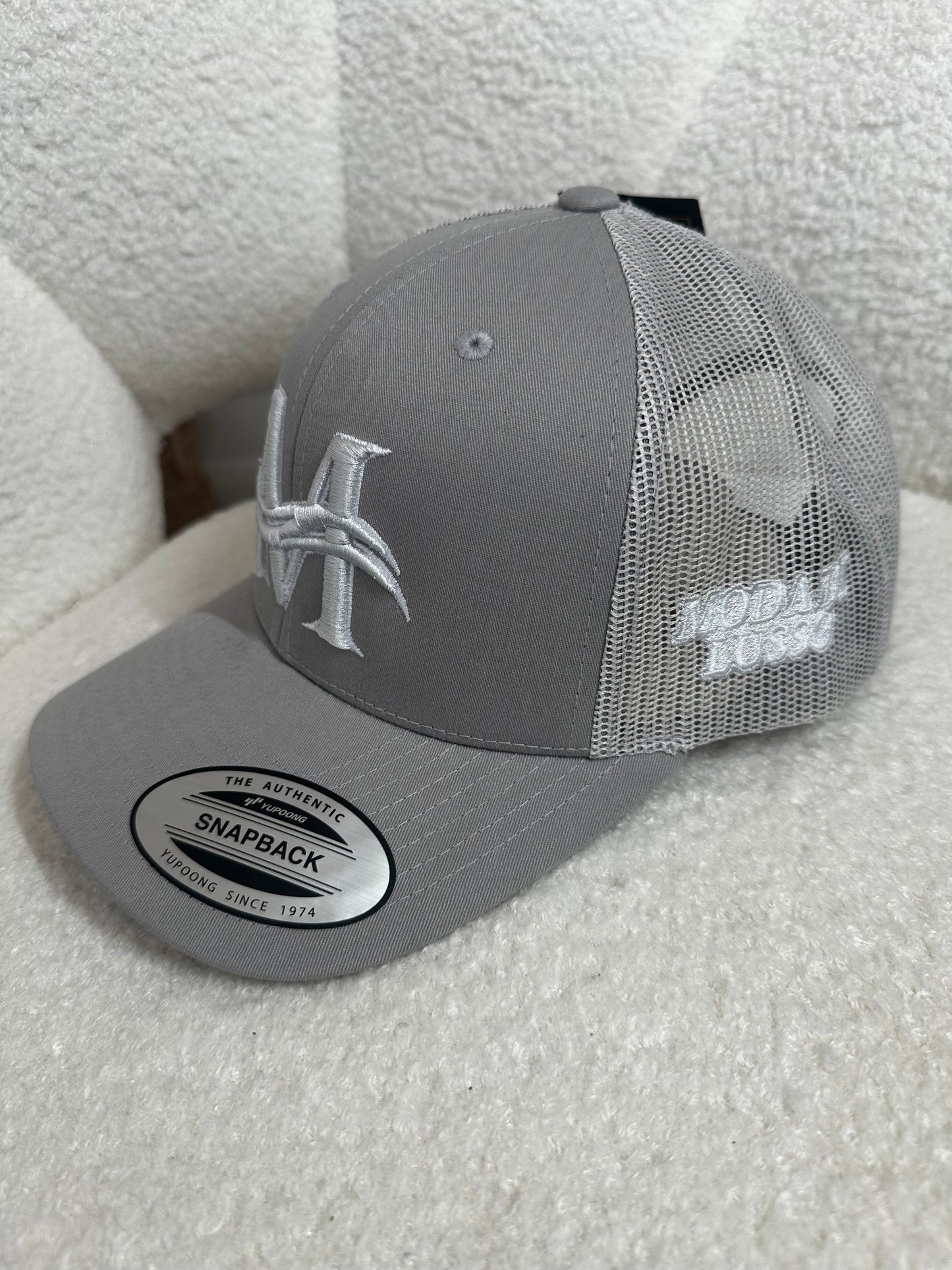 MODA DI LUSSO Signature Snapback Cap