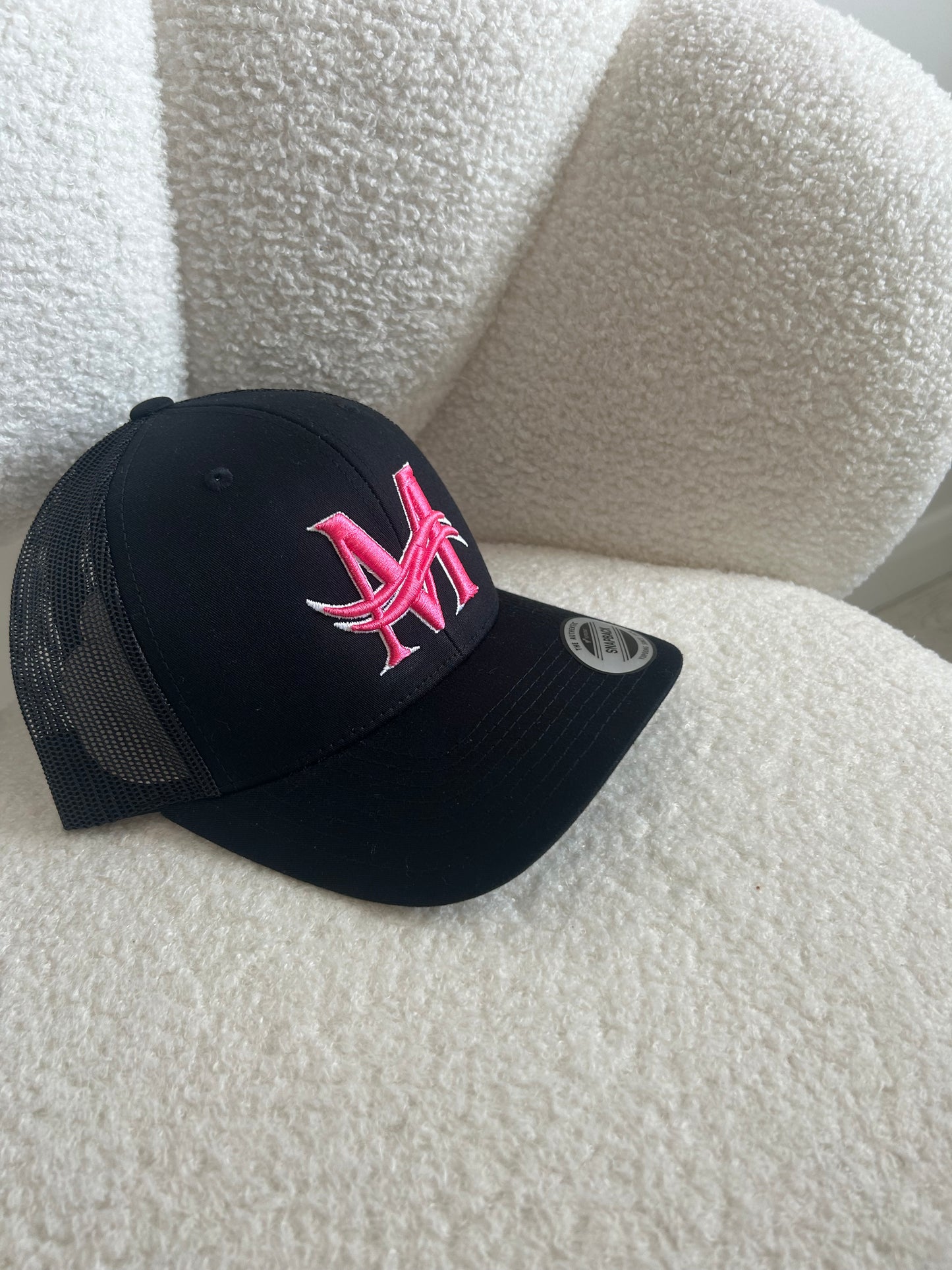 MODA DI LUSSO Signature Snapback Cap