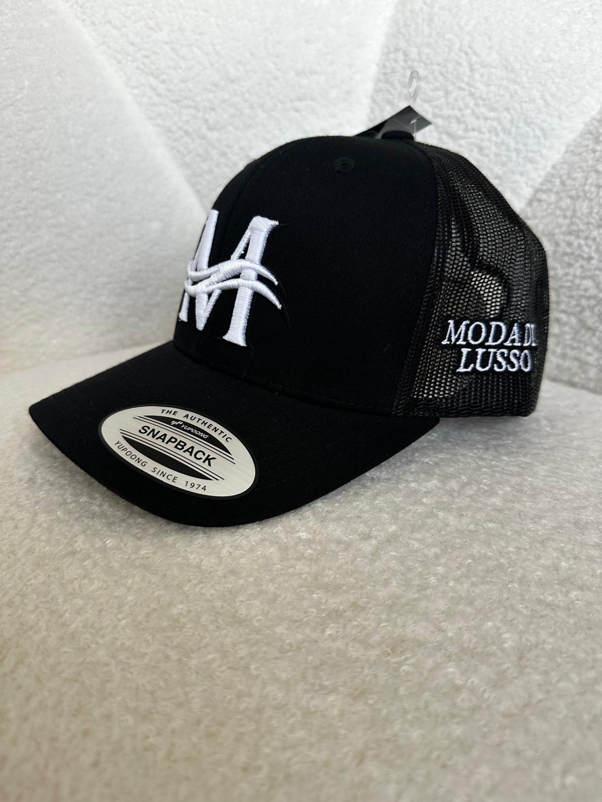 MODA DI LUSSO Signature Snapback Cap