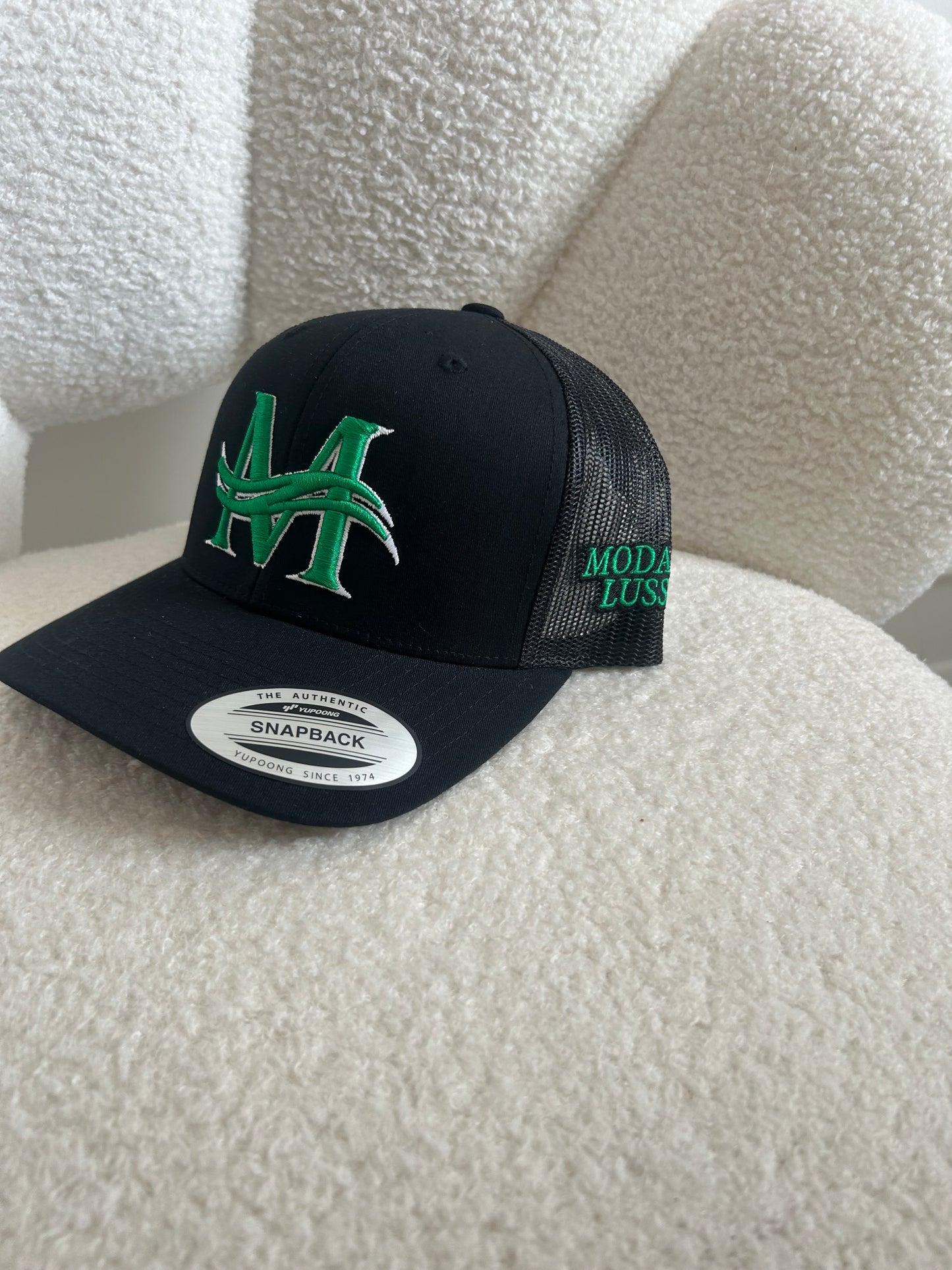 MODA DI LUSSO Signature Snapback Cap