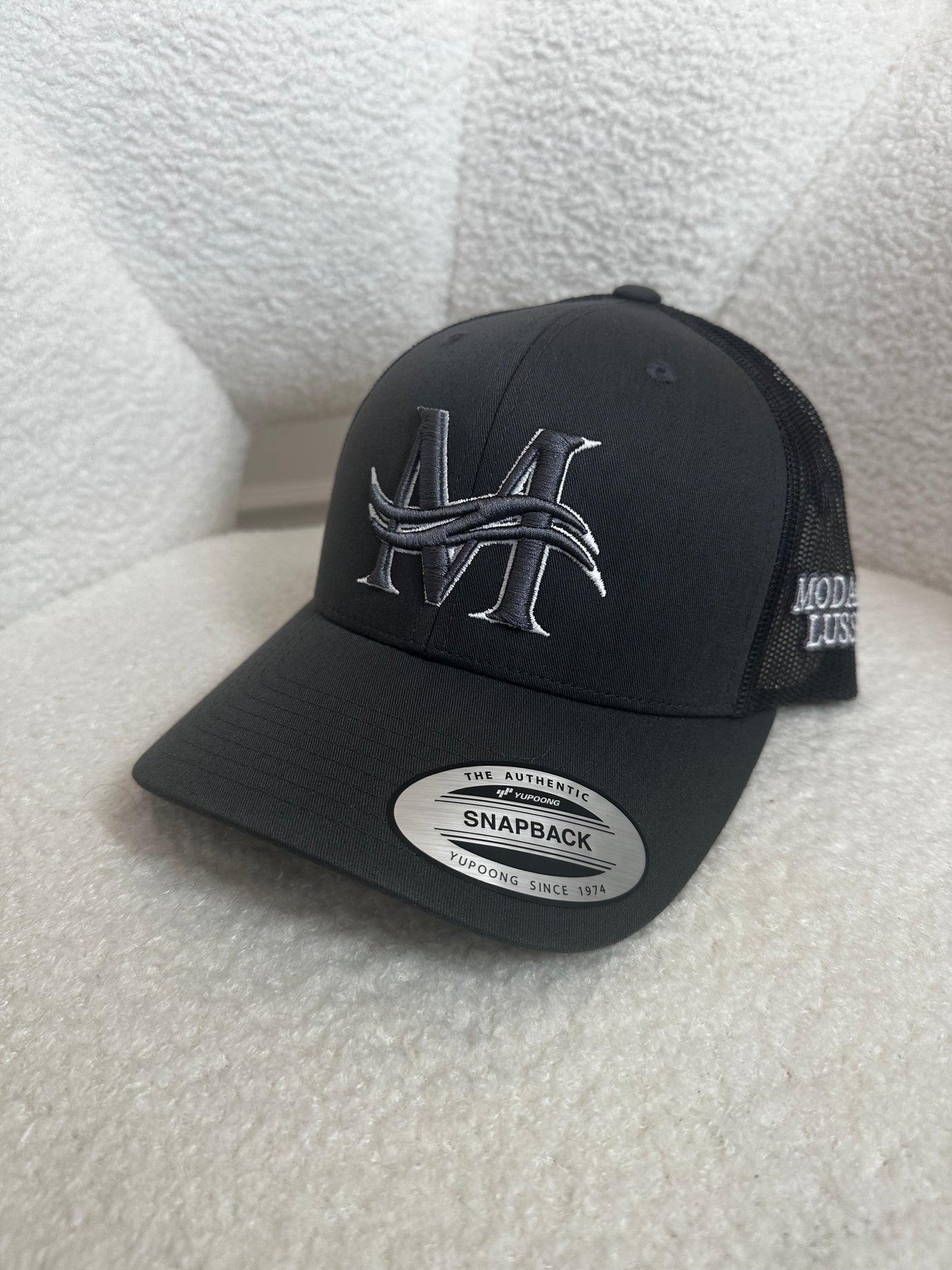 MODA DI LUSSO Signature Snapback Cap