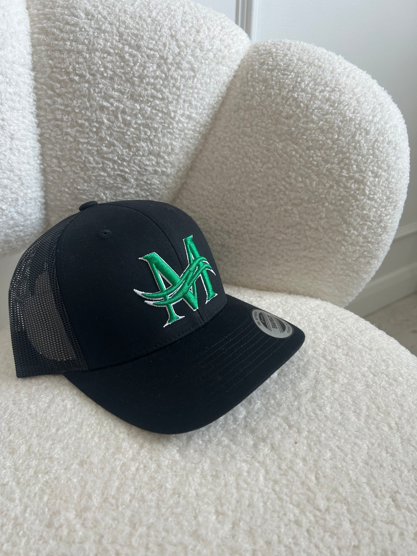 MODA DI LUSSO Signature Snapback Cap