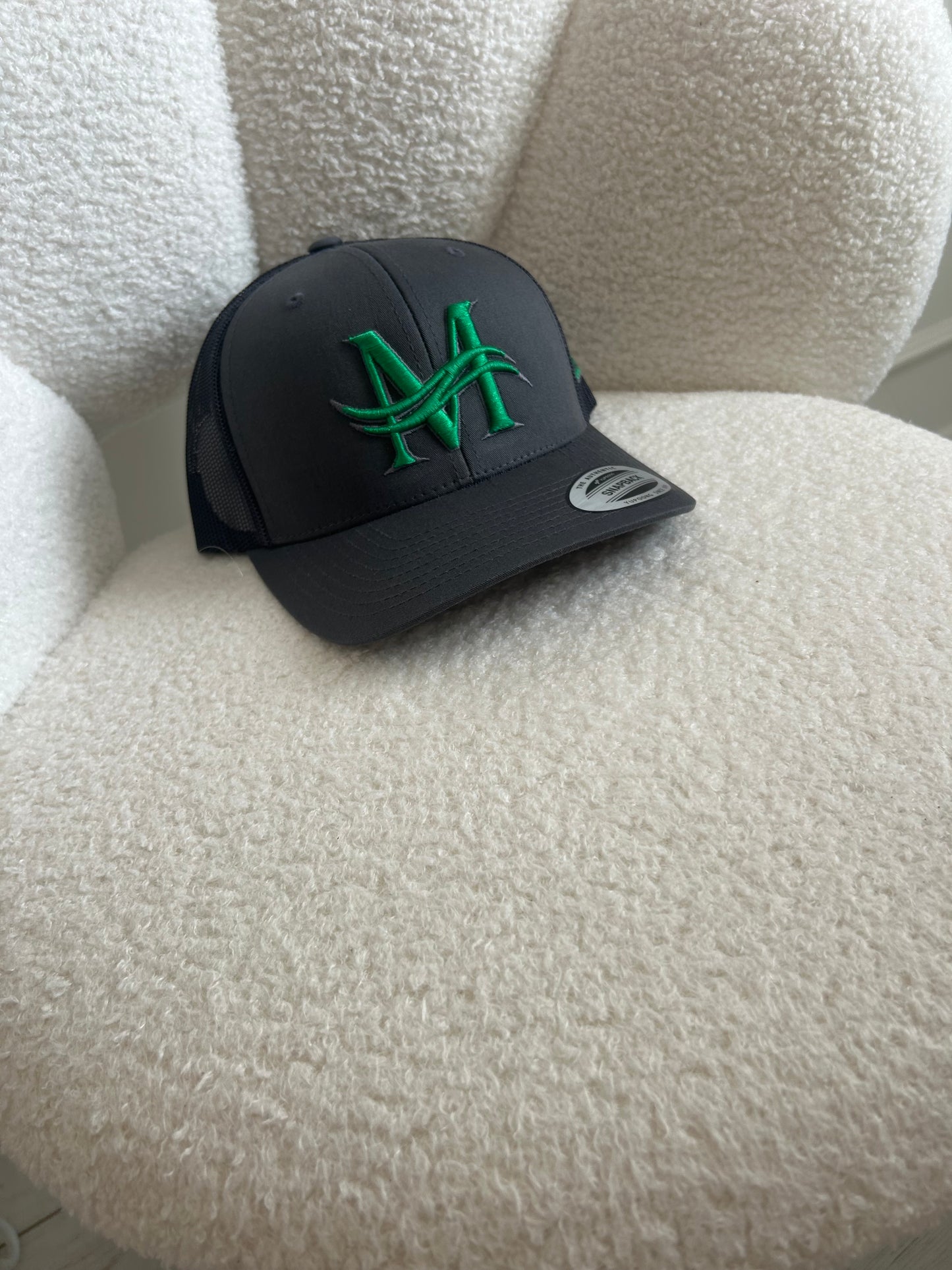 MODA DI LUSSO Signature Snapback Cap